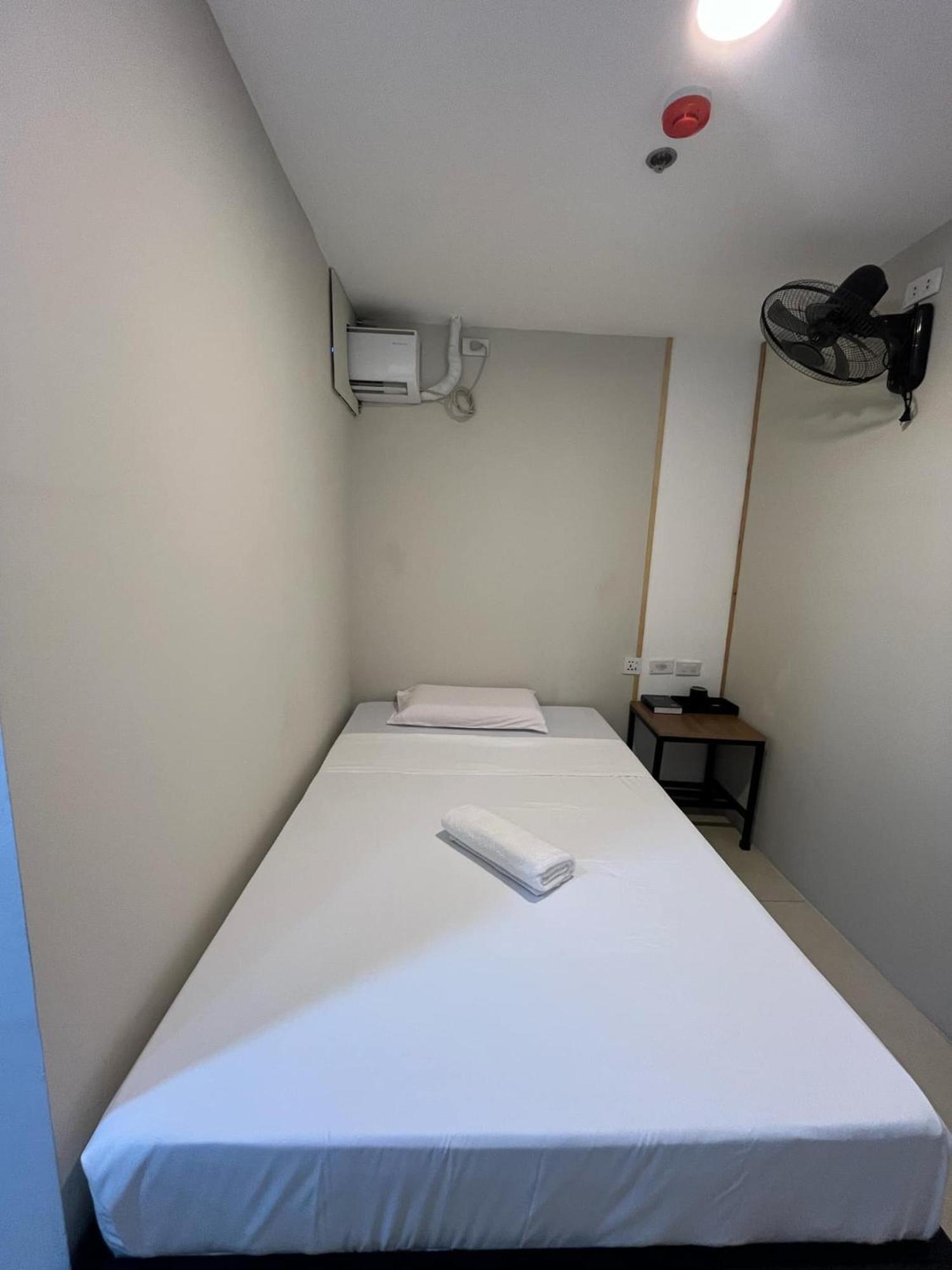 Maine City Residences Tramo Pasay Kültér fotó