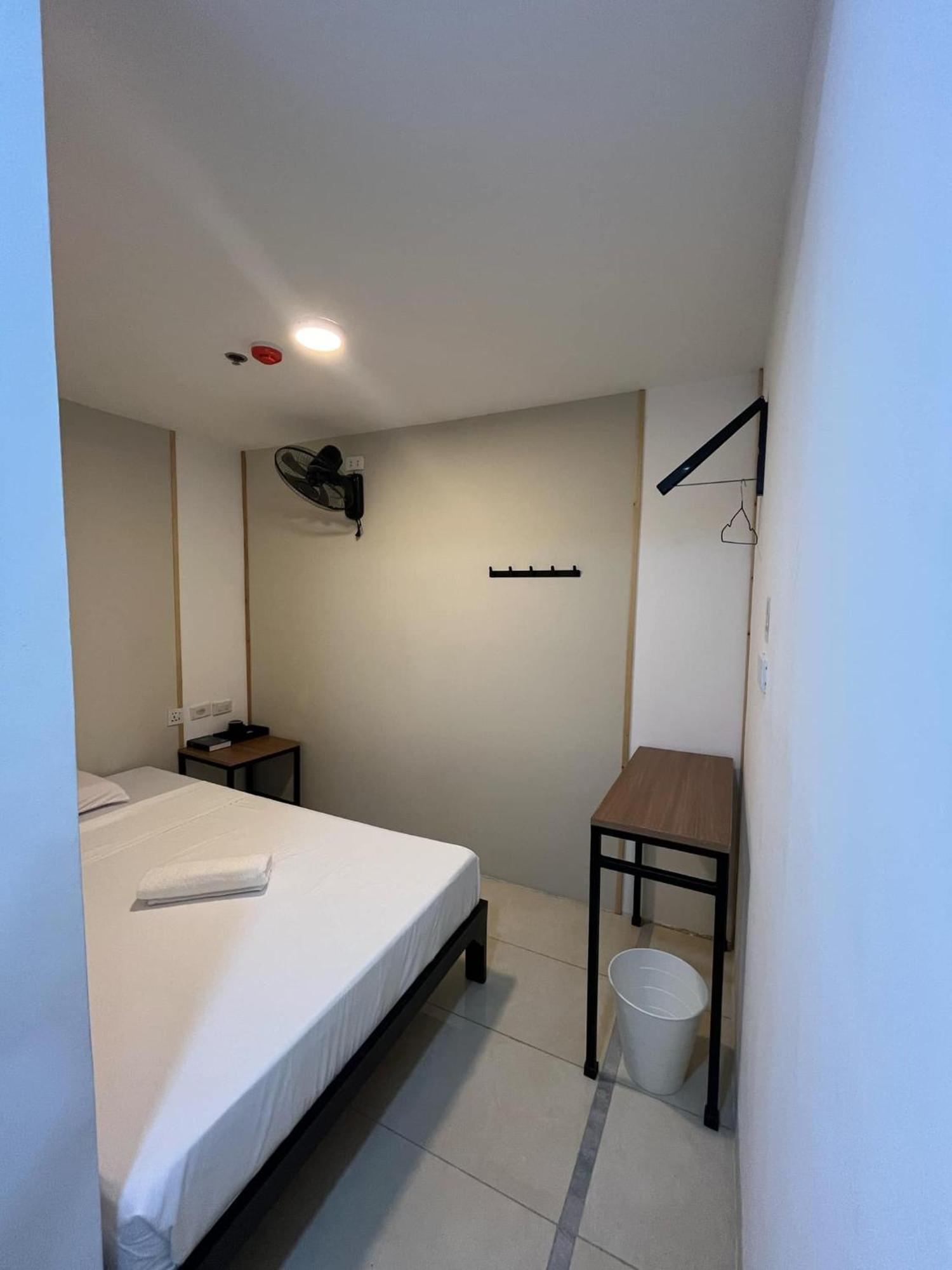 Maine City Residences Tramo Pasay Kültér fotó